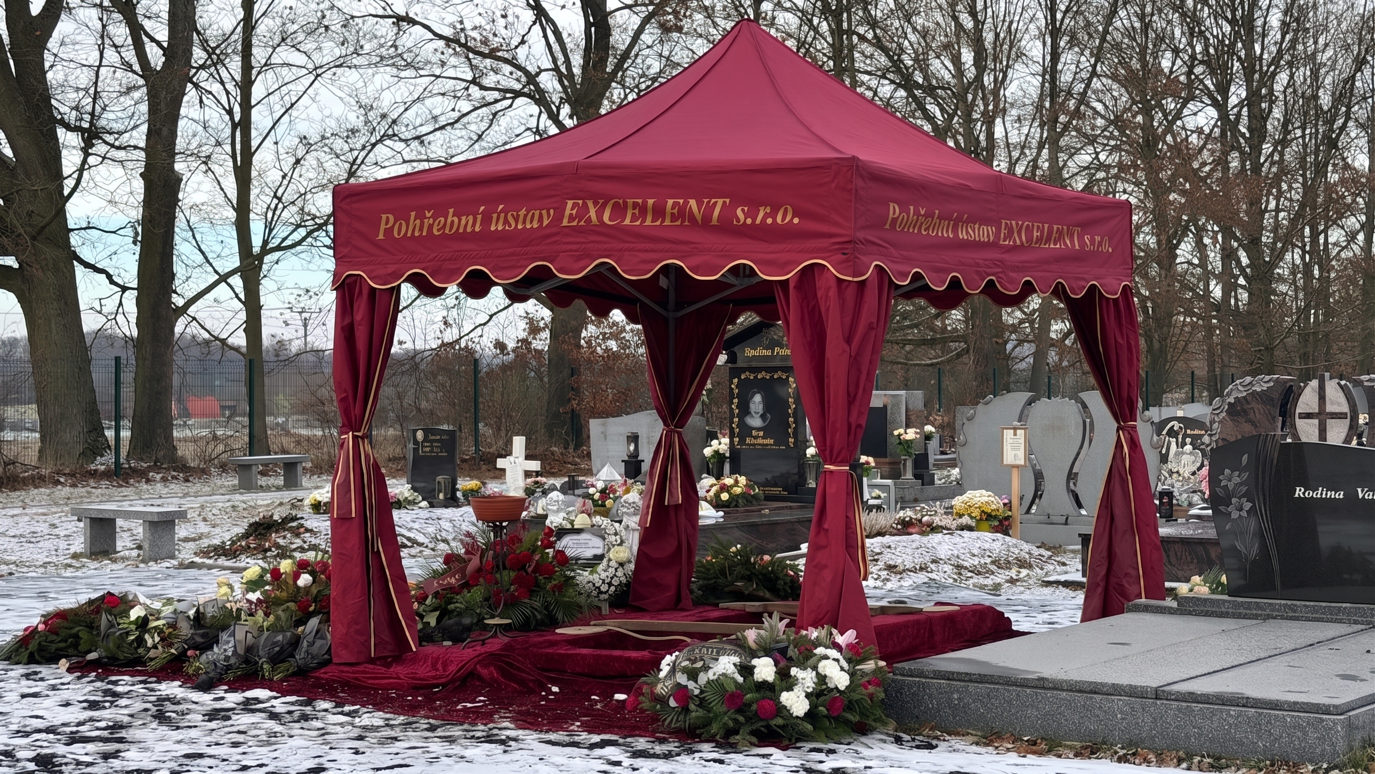 Pietní místo a hřbitovní služby